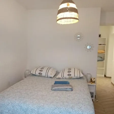 Cosy Centre Historique - 4 Personnes Apartamento Rennes